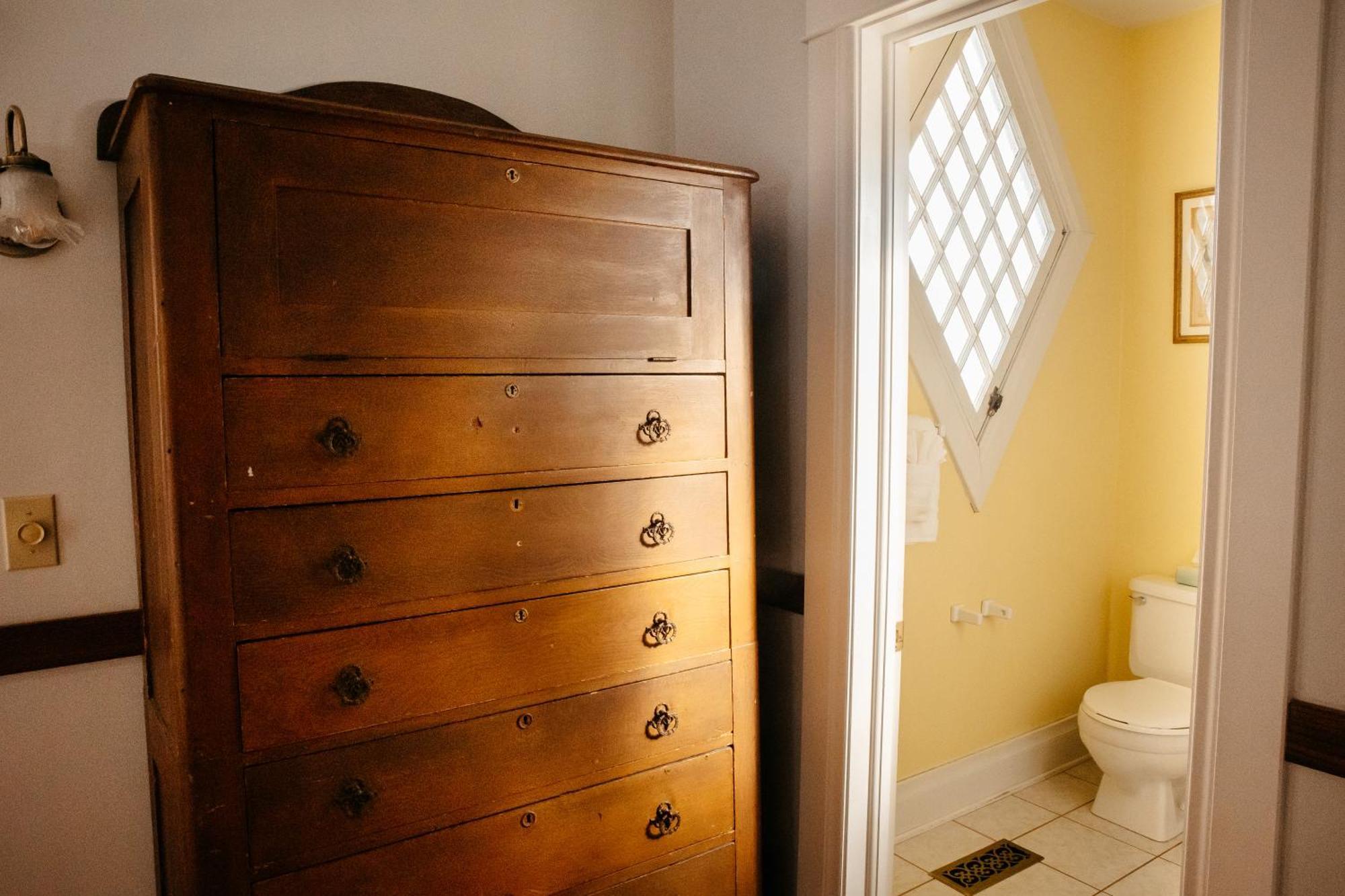 Friendly City Inn B&B Harrisonburg Esterno foto