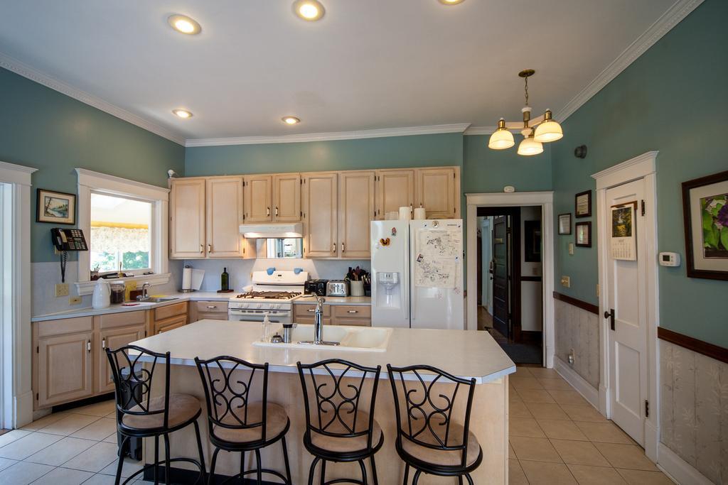 Friendly City Inn B&B Harrisonburg Esterno foto